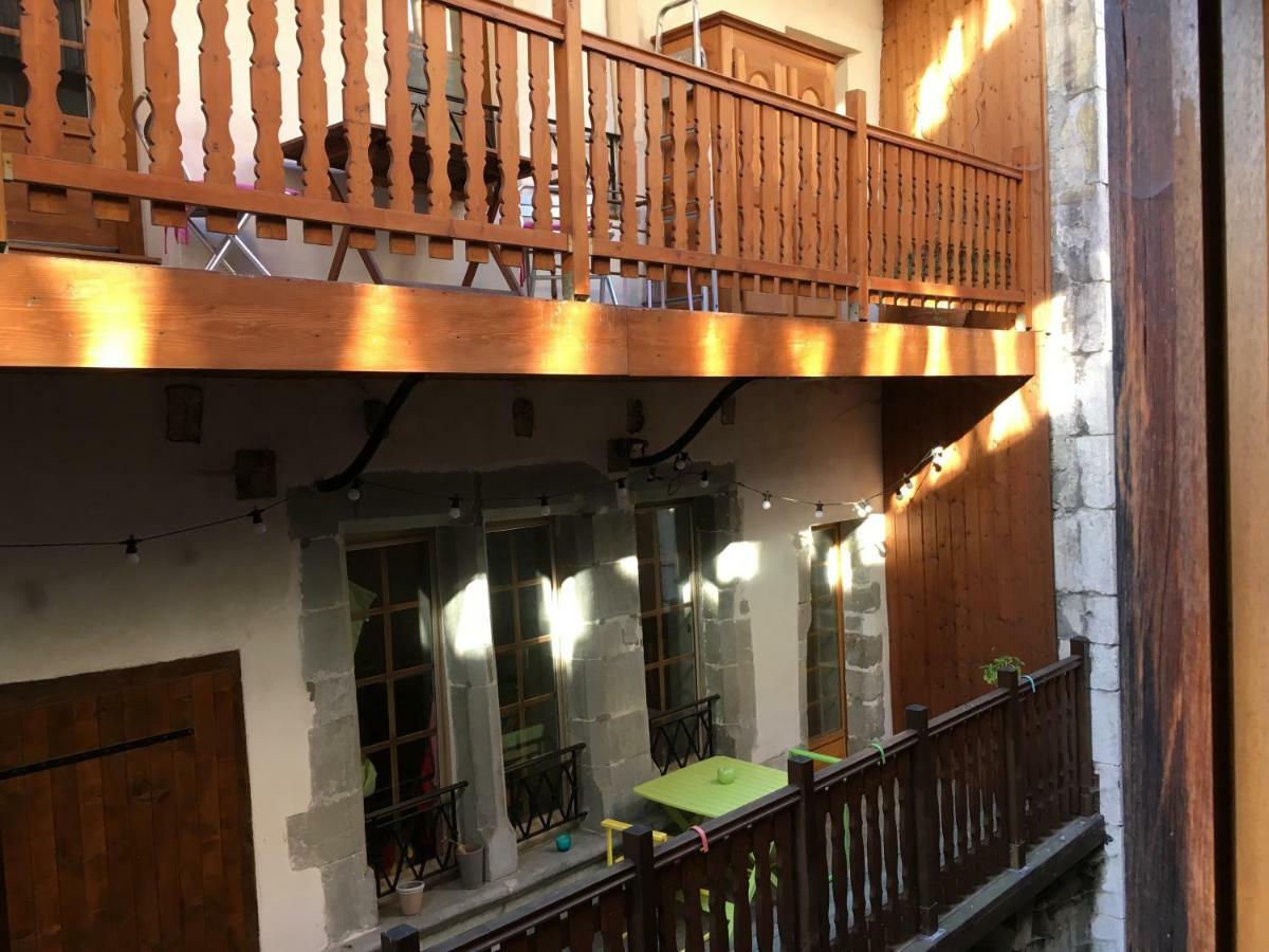 Lodges Du Canal St-Dominique Annecy Exterior photo
